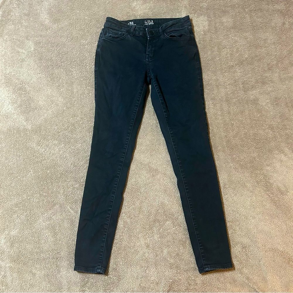 a.n.a. Mid-rise Jeggings Junior Sz 2 Black Zipper Fly 5-pockets Skinny jeans